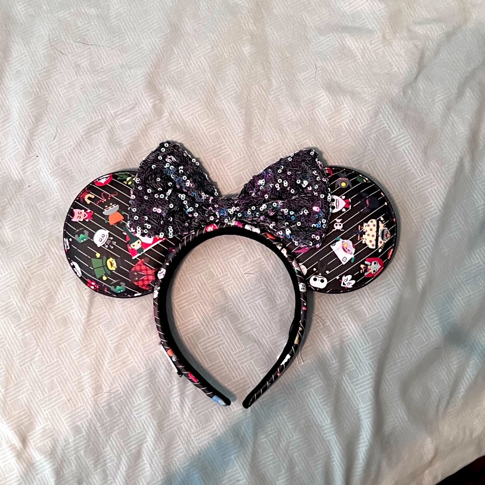 Loungefly Minnie Ears, nightmare before Christmas